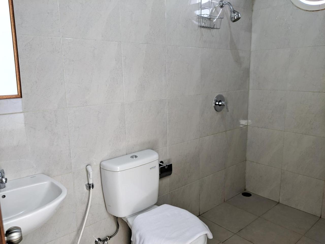 My Home By Flat06 Jakarta Exterior foto